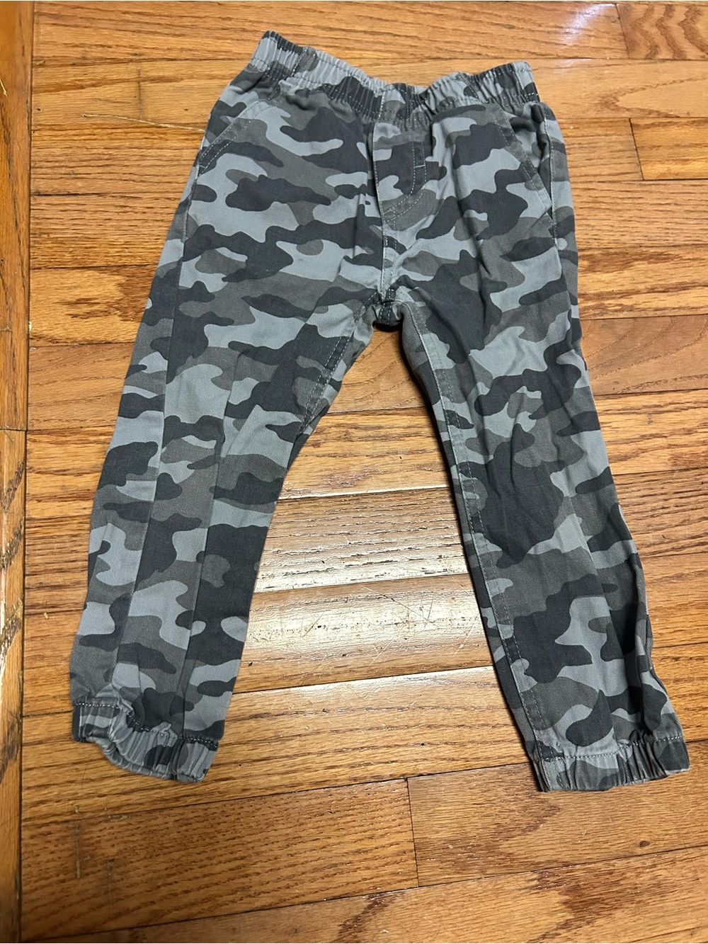 Kids Headquarters Boys Gray Camo Jogger Pants, size 3T